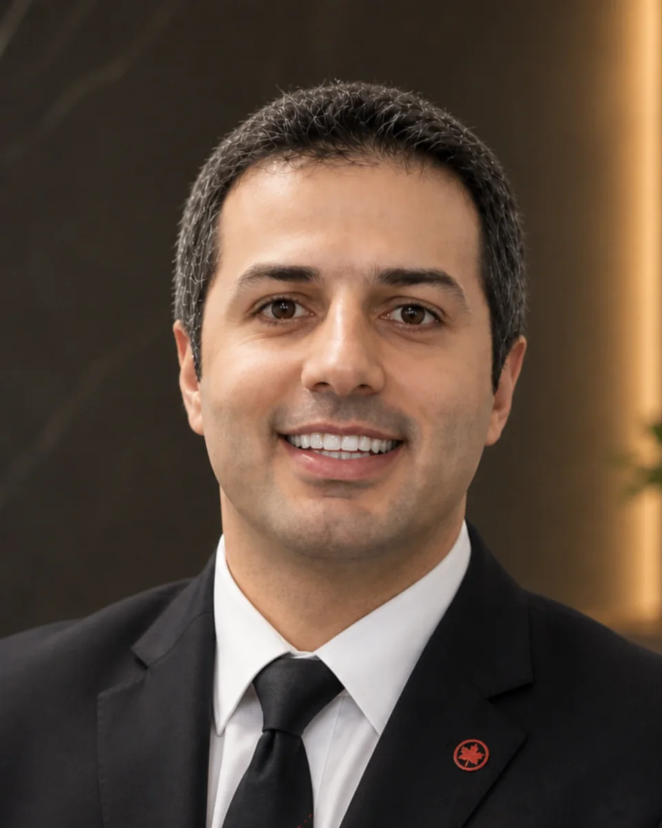 Portrait of Sean Mehrabi, Co-Founder of ThinkingLab